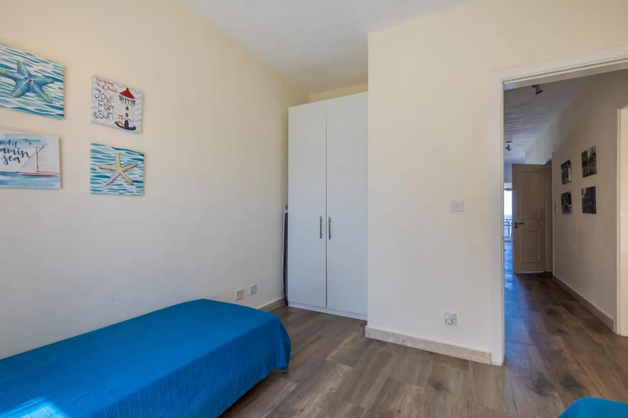 Sea-View Retreat 2 Apartman San Ġiljan